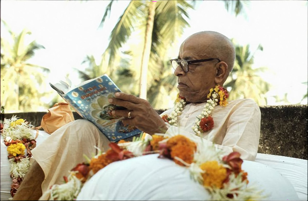 Srila-Prabhupada-Reads-Srimad-Bhagavatam