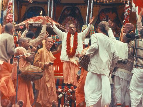 Prabhupada at San Francisco Rathayatra